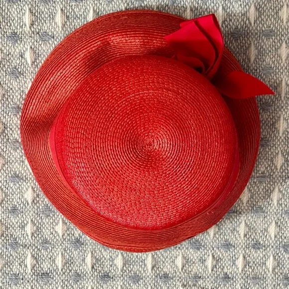 Vintage‎ Red Straw Cloche Hat with Bow Union Made Formal Occasion - Picture 4 of 5